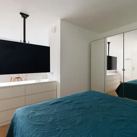 Διαμέρισμα Garden Dali 13